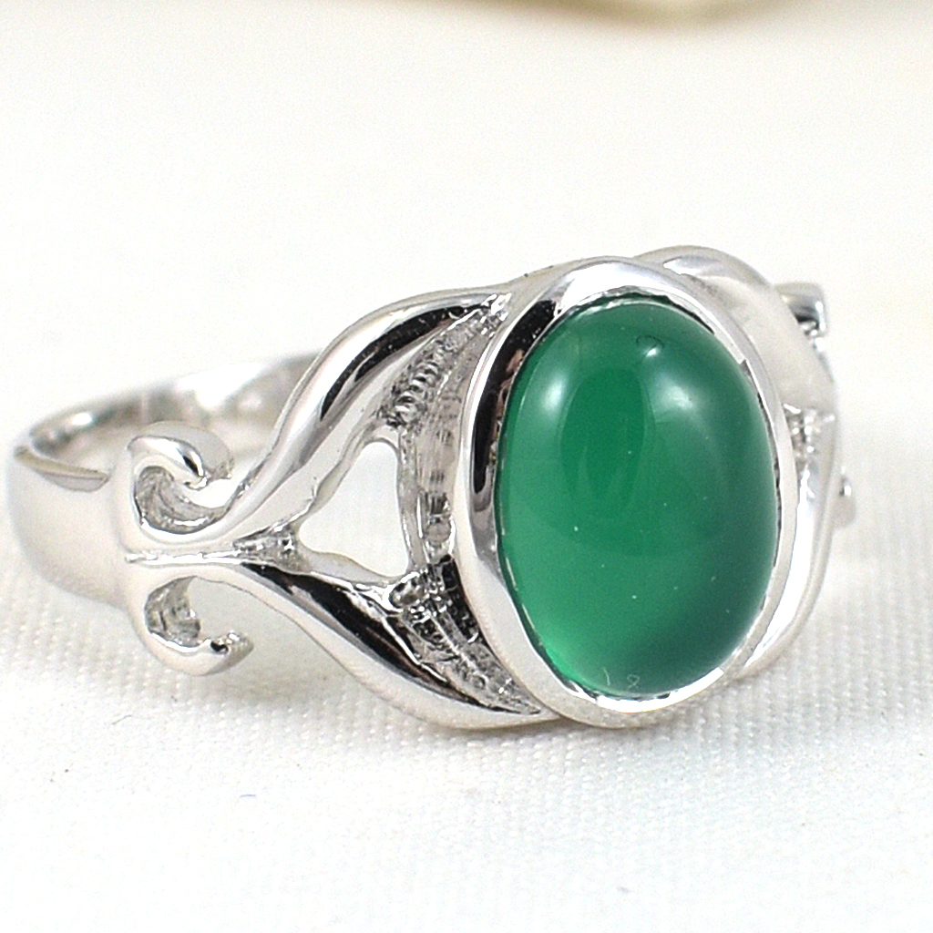SKJewelryFactory แหวนเงินแท้ พลอยสีดุจดั่งเขียวมรกต พลอยทรงหลังเบี้ย ER02414-GAC