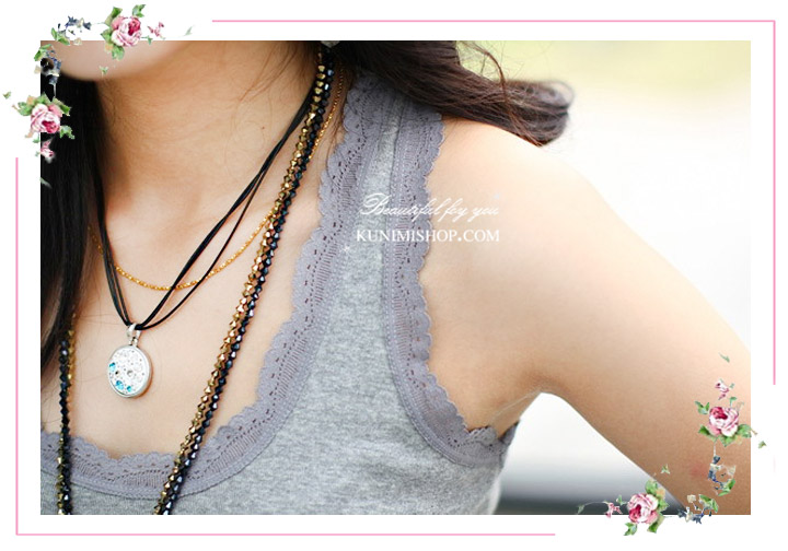  เสื้อกล้ามซับใน ขอบผ้าลูกไม้ เพิ่มความหวาน เสื้อกล้ามซับในผ้ายืด ลายลูกไม้ เพิ่มความหวาน น่ารัก จะใส่เดี่ยวๆ หรือใส่คู่กับเสื้ออีกตัวก็ดูดีครับ ขนาด FREE SIZE มี 3 สี ขาว เทา ดำ
