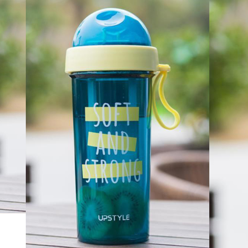 แก้วน้ำสองช่อง พร้อมหลอดในตัว ขนาด 600 ml. สามารถใส่น้ำได้สองช่อง สะดวกพกพา ดีไซน์ทันสมัย