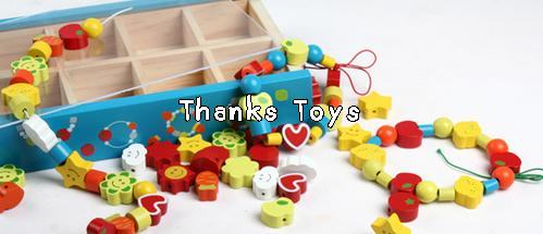 ร้อยเชือกลูกปัด Lacing beads with box ของ Yours Toys