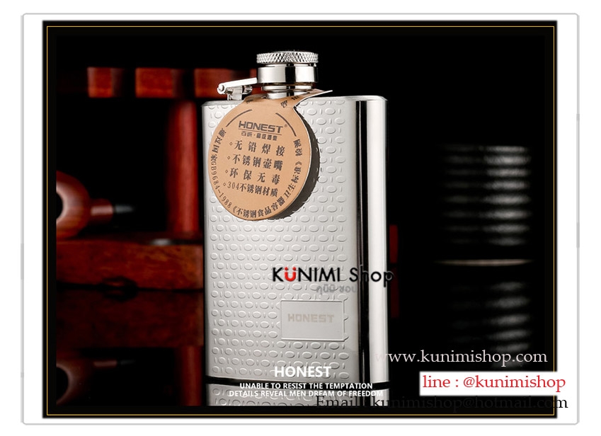 กระป๋องใส่เหล้าและเครื่องดื่ม ขนาด 4 Oz *รุ่นนี้งานอย่างดี เกรดพรีเมียม เนื้อสแตนเลสหนา ขัดเงาวาว บรรจุในกล่องสวยงาม กระป๋อง ขวด ใส่เหล้า ใส่เครื่องดื่ม ทำจาก สแตนเลส Stainless Steel ไม่เป็นสนิม -------------------------------------------------------------------- ขนาดความจุ 4 ออนซ์ (120 ซีซี ) กว้าง : 7 ซม.x สูง(ถึงฝา) 10.5 ซม.
