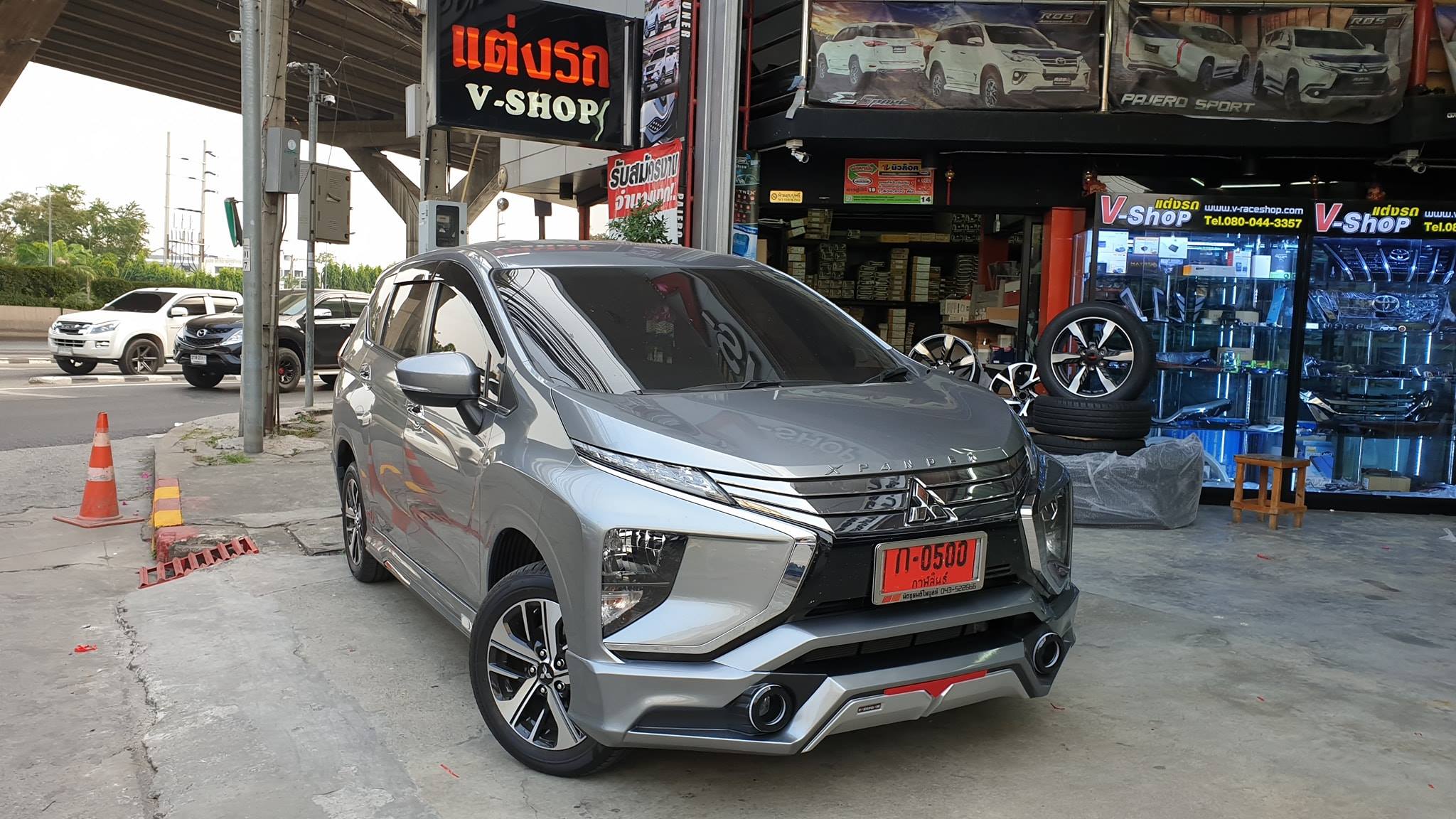 ชุดแต่ง Xpander ทรง Smart X พร้อมไฟทับทิมท้าย( ไม่มีท่อ) ชุด 4ชิ้น