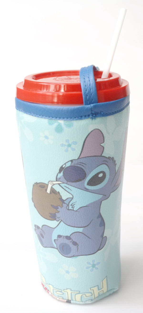 แก้วเก็บความเย็น สะดวกสบายด้วยหูหิ้ว ลาย Lilo & Stitch บนพื้นฟ้า เก็บความเย็นได้กว่า 5 ชั่วโมง