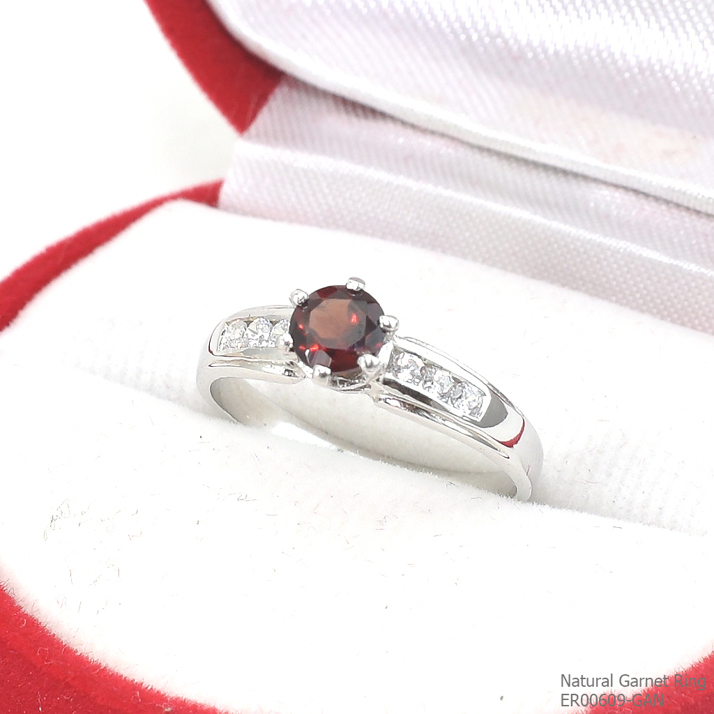 SKJewelryFactory แหวนโกเมนแท้ สไตล์แหวนหมั้น ตัวเรือนเงินแท้ ER00609-GAN