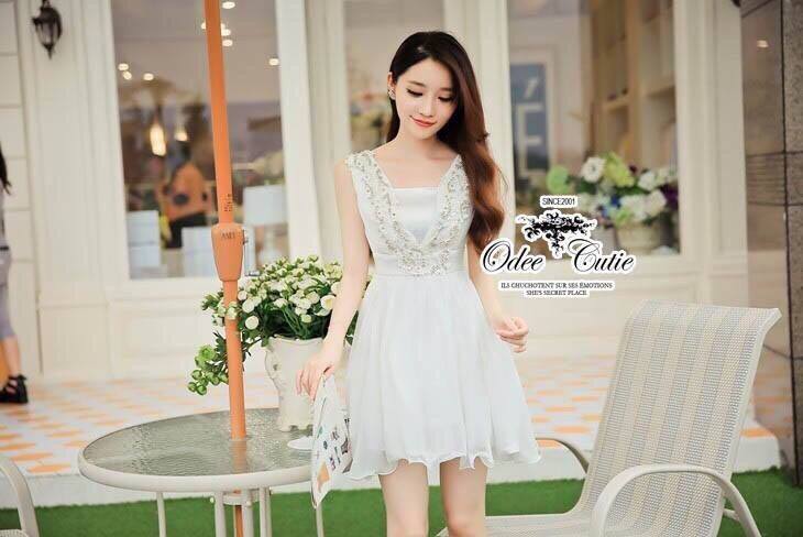 พร้อมส่ง เดรสชายกระโปรงระบายพริ้วเป็นเลเยอร์