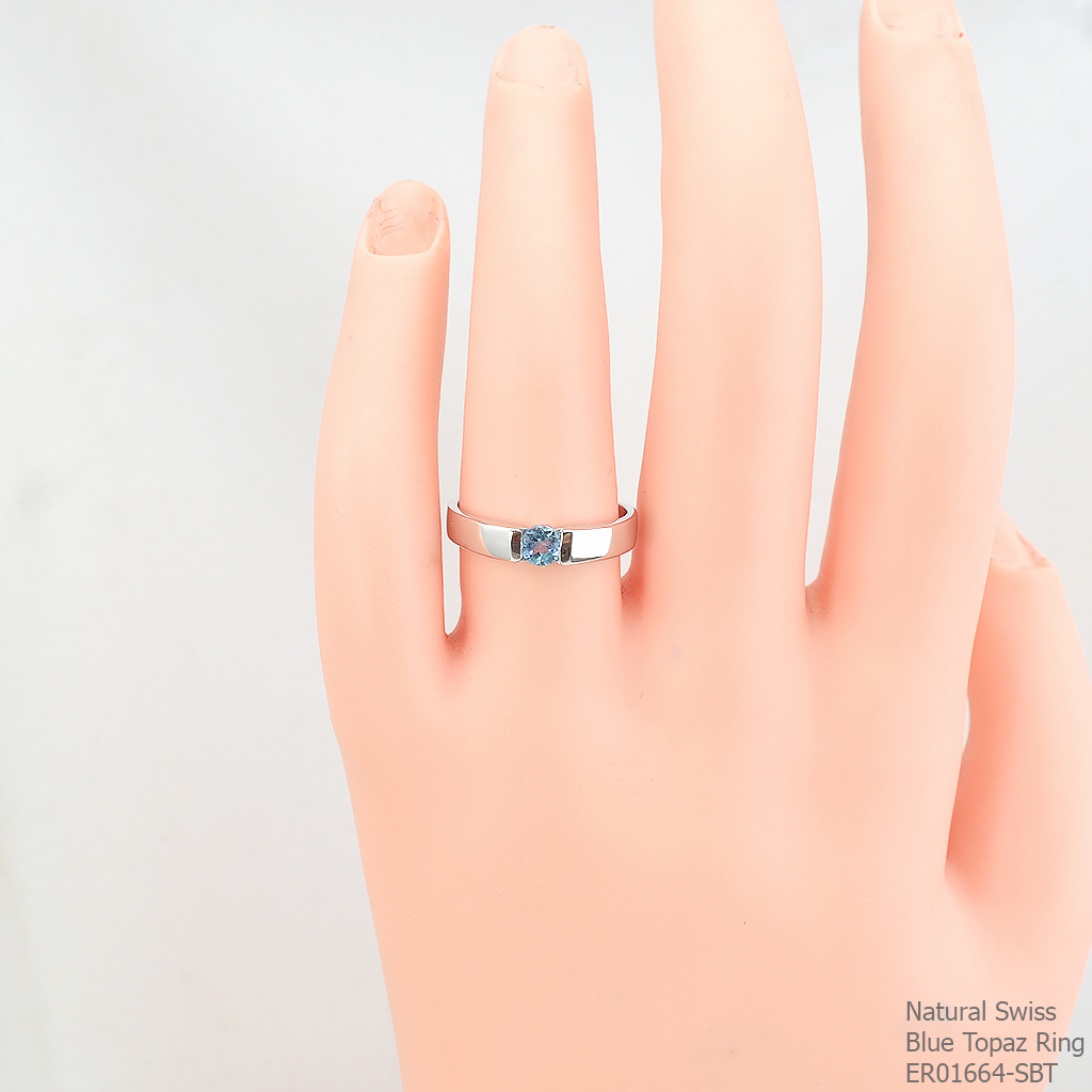 SKJewelryfactory แหวนเงินแท้ ฝังพลอยสวิสบลูโทปาซแท้ ดีไซด์เรียบเก๋ ER01664-SBT