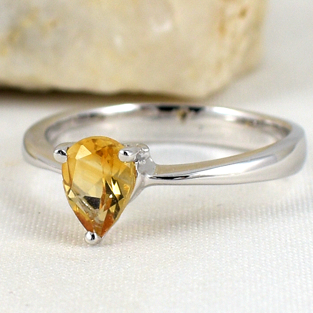 SKJewelryFactory แหวนซิทรินแท้ พลอยทรงหยดน้ำ สไตล์แหวนพลอยเม็ดเดี่ยว ER02440-CIT