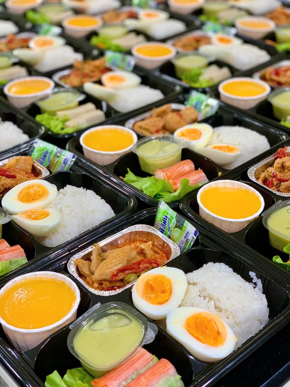 ข้าวกล่อง รับจัดทำอาหารบรรจุกล่อง MEAL BOX : FOOD BOX