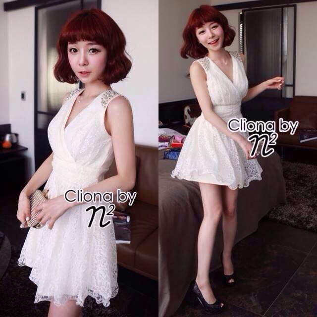 พร้อมส่ง มินิเดรสคอวีเนื้อผ้าลูกไม้ ช่วงเอวจับจีบ