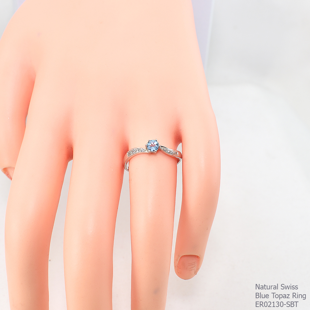 SKJewelryfactory แหวนเงินแท้ 92.5% ฝังพลอยสวิสบลูโทปาซแท้ สไตล์น่ารัก ER02130-SBT