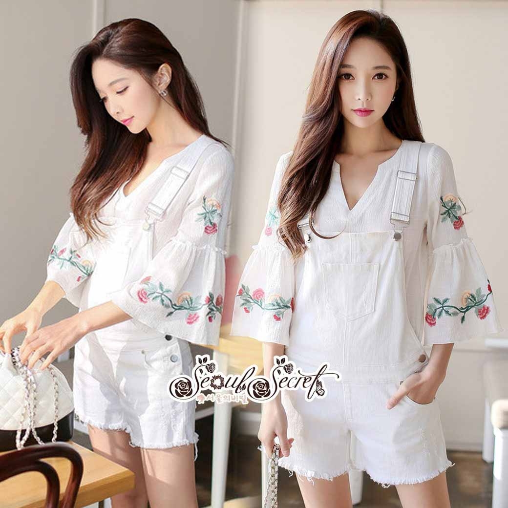 เสื้อผ้าเกาหลี พร้อมส่ง เอี๊ยมกางเกง+เสื้อปักลายดอกไม้
