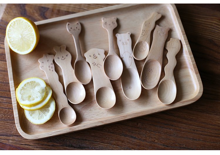 Pre-Order ช้อนไม้สำหรับ ขนมหวาน ไอศกรีม ลายสัตว์หลากชนิด Zakka
