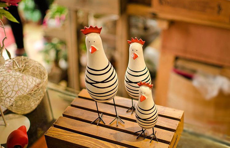 Pre-Order งานไม้ ตุ๊กตาไก่ ครอบครัวไก่ยืน ลายขาวดำ เซต 3 ตัว Zakka