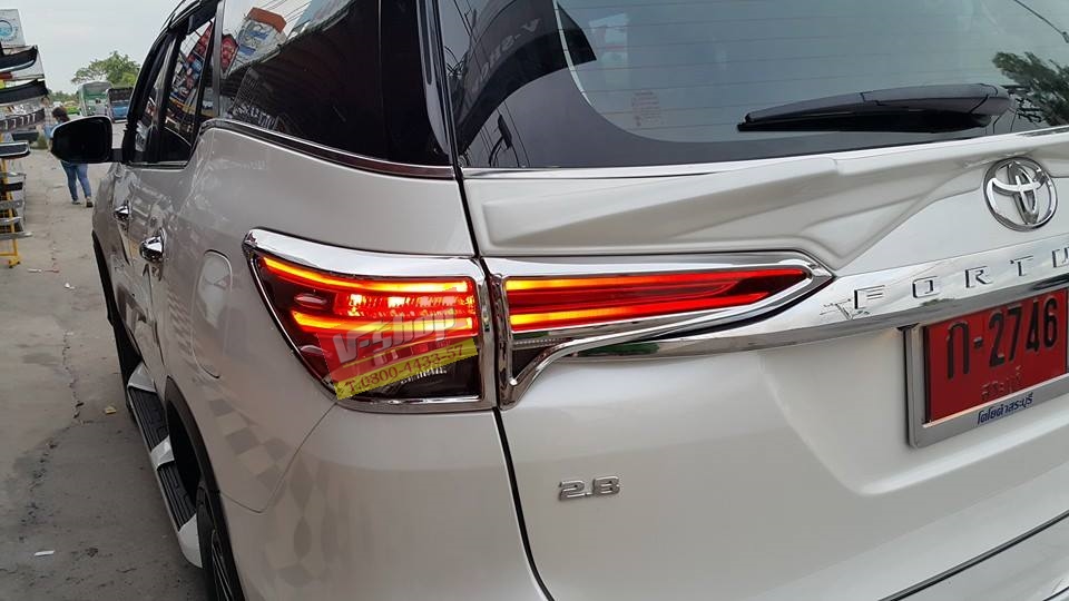 fortuner_ครอบไฟท้ายชุบ