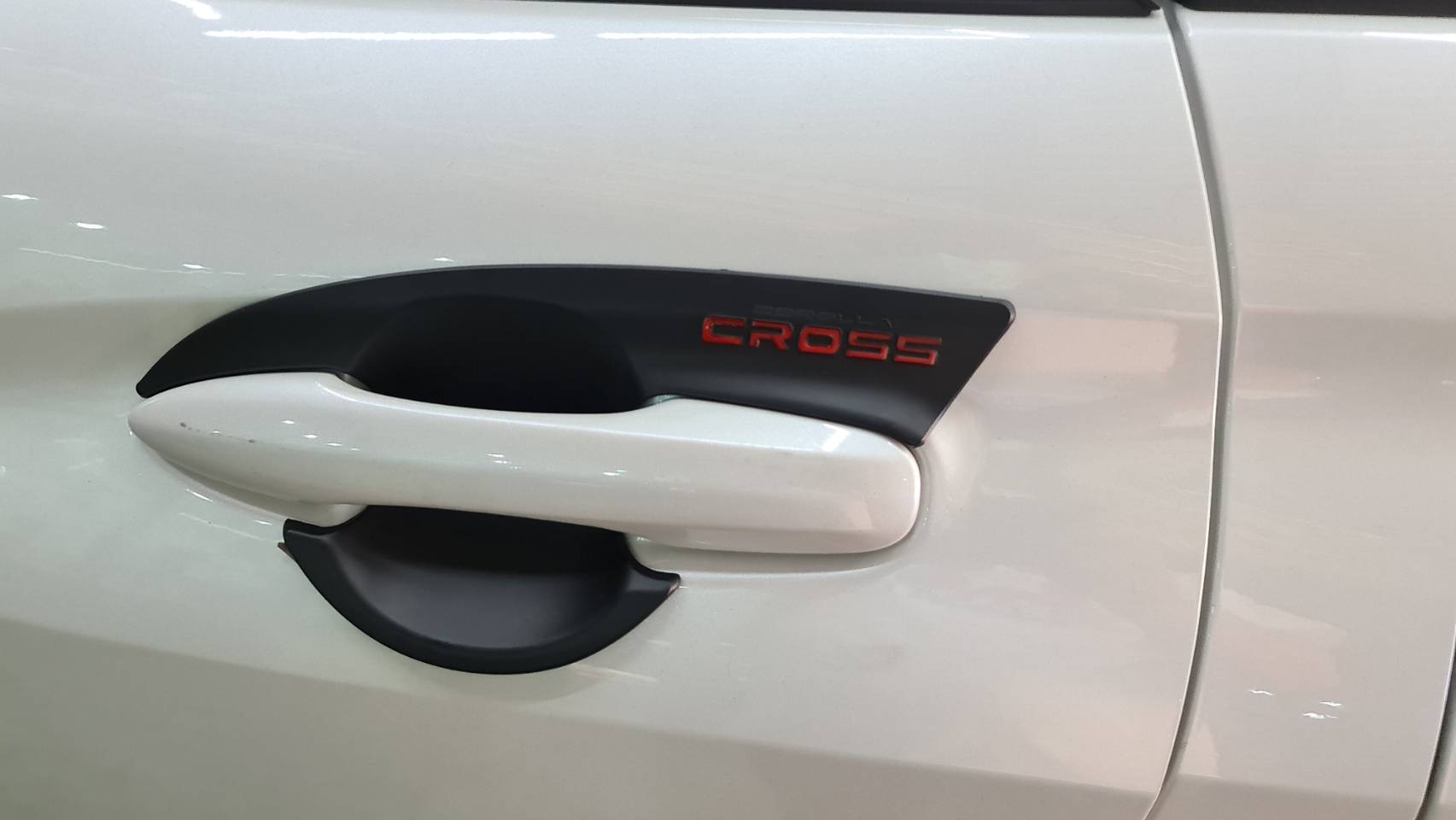 Corolla Cross เบ้ากันรอยดำด้าน Logoแดง 4ชิ้น
