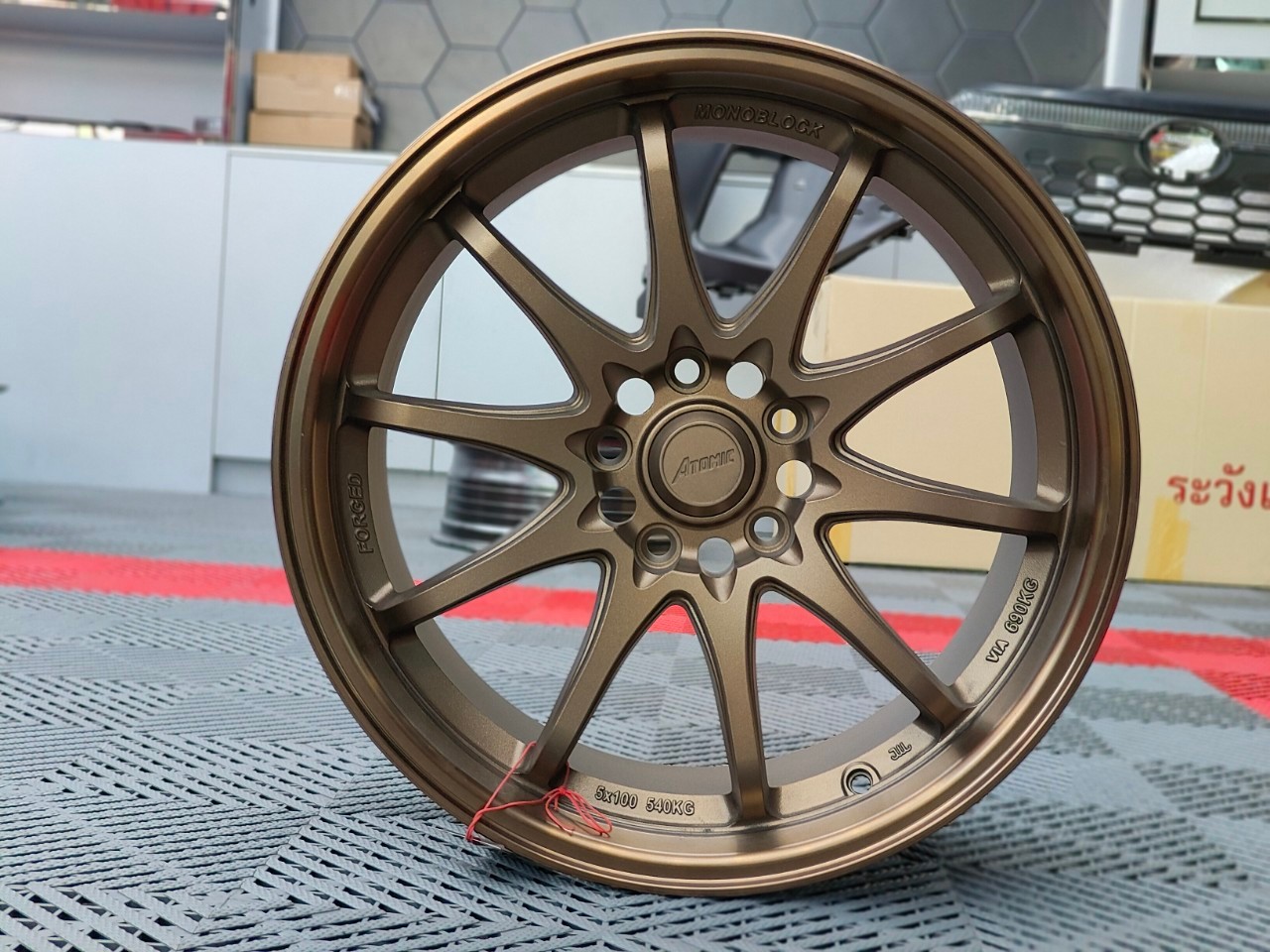 ล้อ ATOMIC CE28 ขอบ18x8.5 5x114.3 ET35 สีน้ำตาลไหม้*ราคาต่อวง