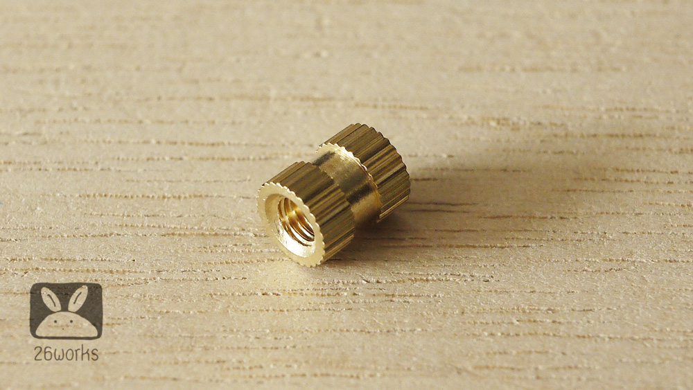 พุกตัวเมียทองเหลือง M5x10 mm แบบตัน