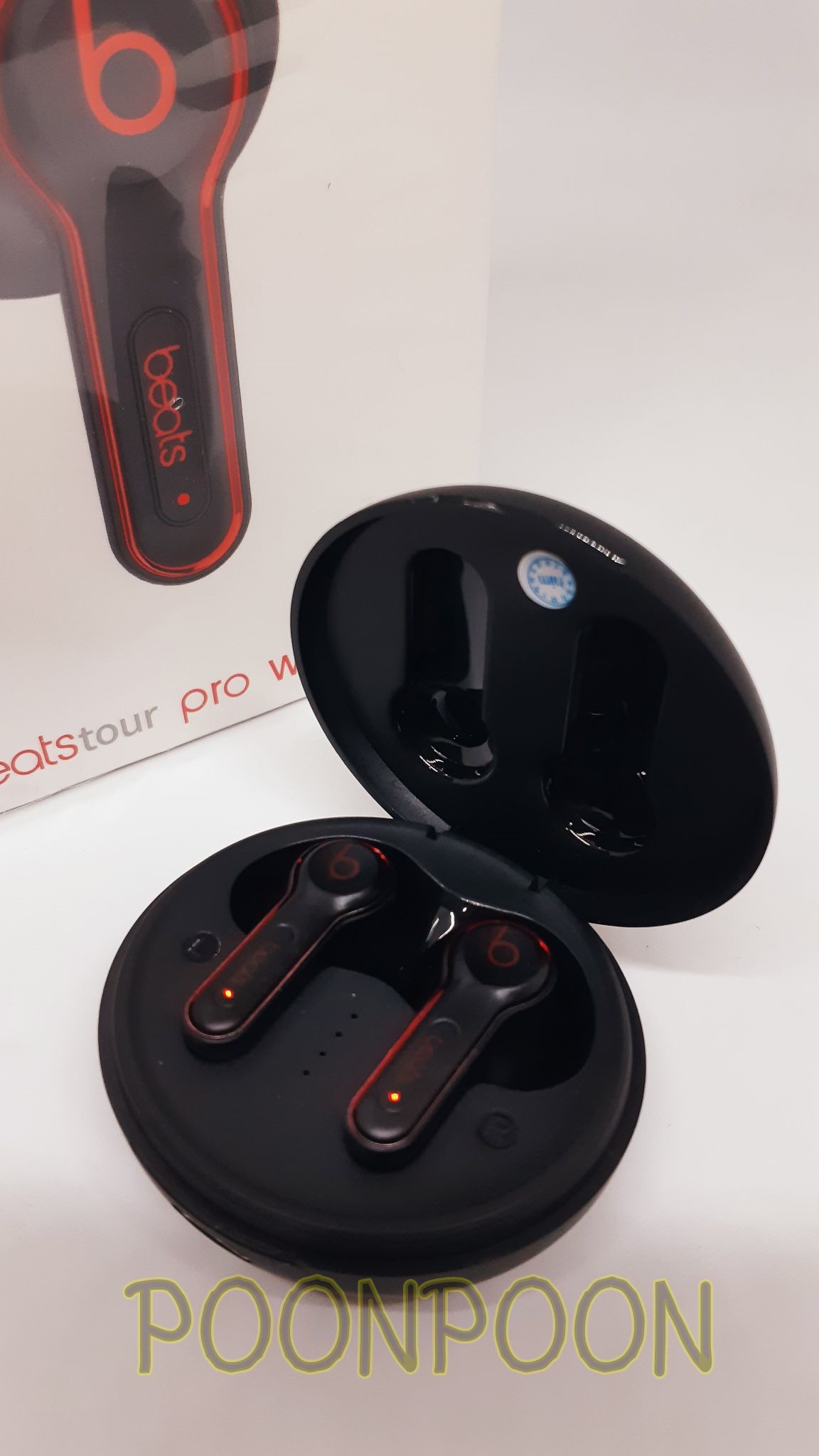 มาใหม่ หูฟังบลูทูธรุ่นล่าสุด Beat wireless พร้อมตลับชาร์จพกพาสะดวก