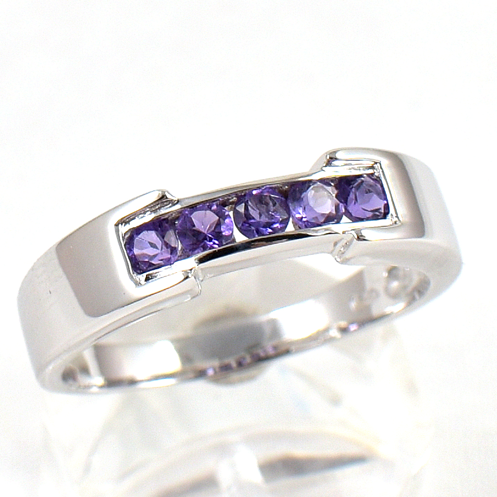 SKJewelryFactory แหวนเงินแท้ ฝังพลอยแอมิทิสต์แท้ สไตล์แหวนแถว ER01915-AMT