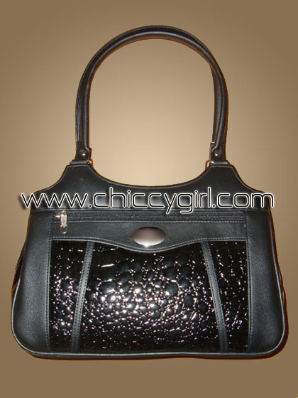 กระเป๋าหนังแต่งลายจระเข้ สีดำ ช่องใส่ของเยอะสะใจ จุมาก แข็งแรงทนทาน งานเนี๊ยบมาก แบบดูดีทันสมัย น่าใช้มาก คุ้มสุดๆ