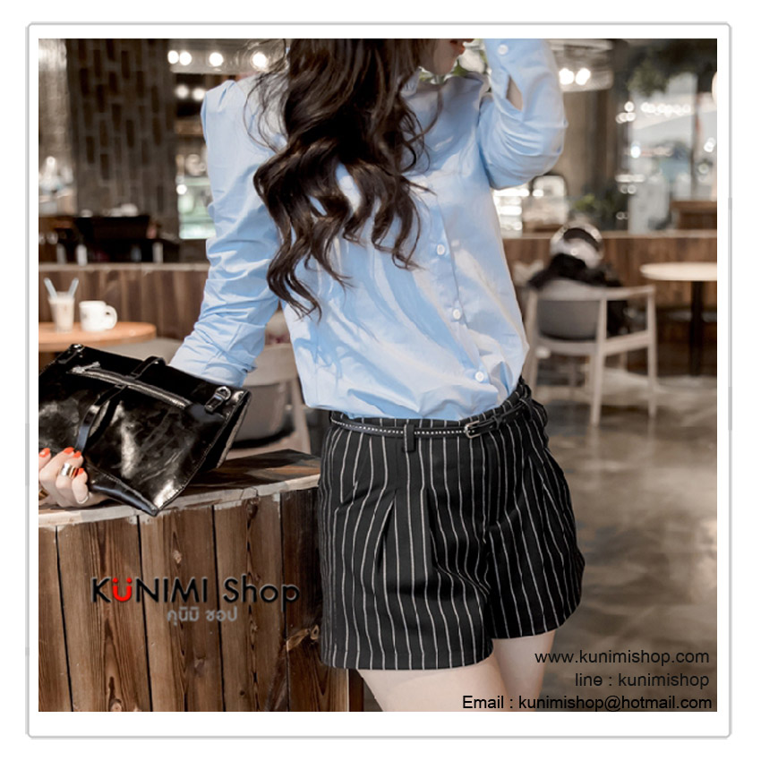  เสื้อเชิ้ต คอเต๋าระบาย แขนยาว กระดุมผ่าหน้า ใส่ได้หลายโอกาสคะ Size : M ( รอบอกไม่เกิน 35 นิ้วคะ) เนื้อผ้า : ผ้าฝ้ายคุณภาพสูง มี 4 สี : สีขาว , สีดำ , สีฟ้า , สีชมพู