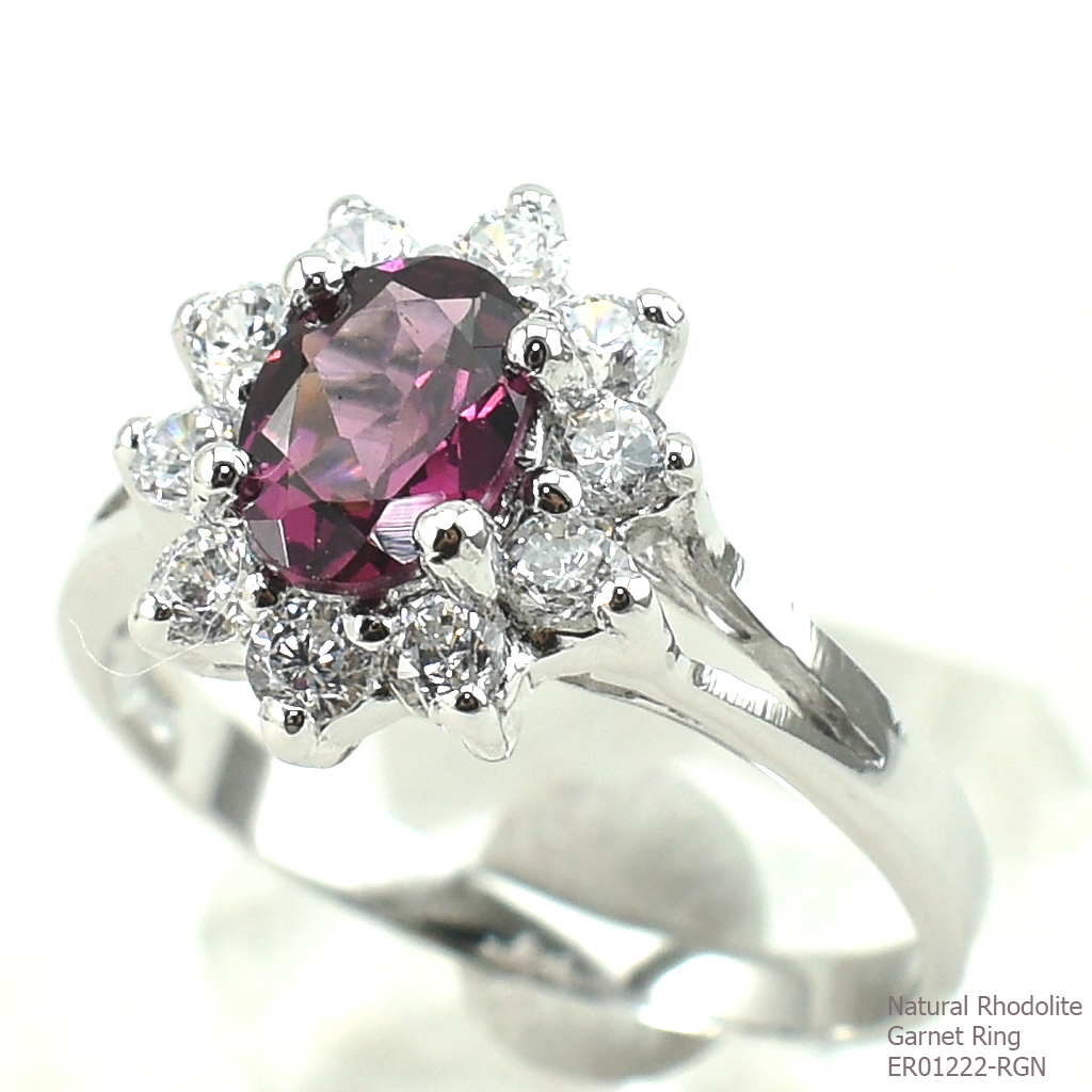 SKJewelryFactory แหวนพลอยโรโดไลท์ การ์เน็ตแท้ สีแดงอมม่วง พลอยสวย น้ำใส ล้อมเพชร ER01222-RGN