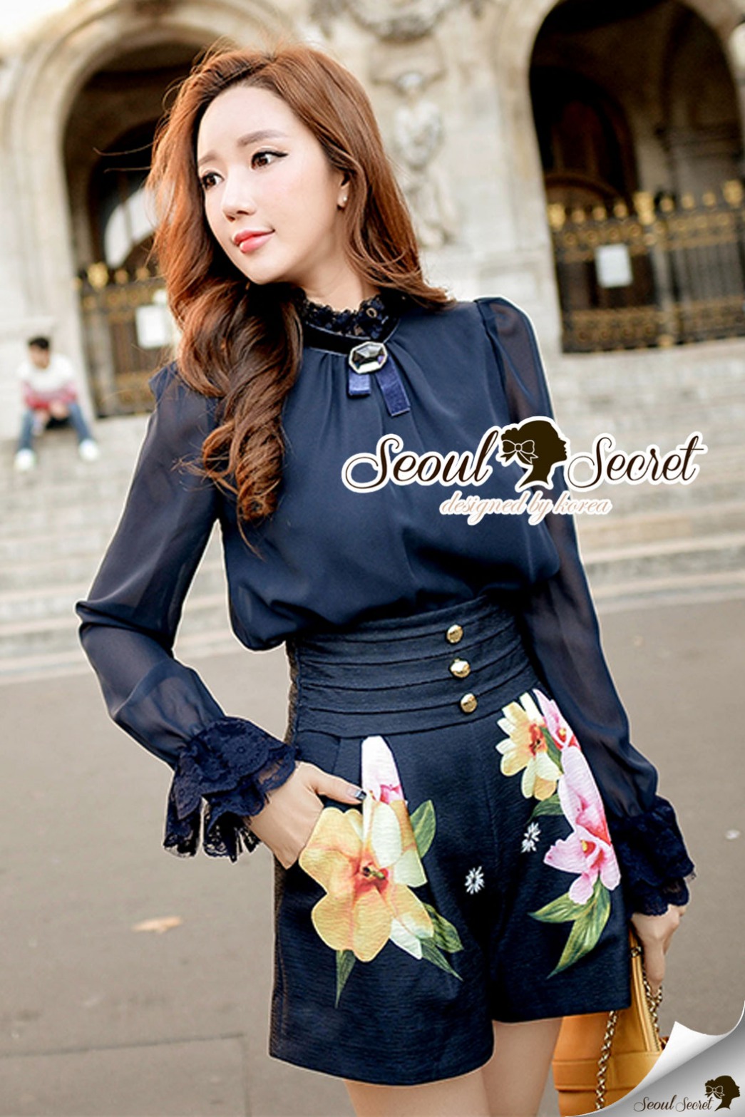 พร้อมส่ง เสื้อเชิ้ตมาพร้อมกับกางเกงเอวสูงขาสั้น