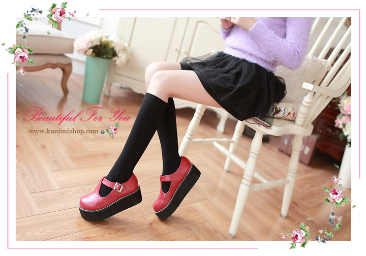  ถุงน่องแบบสั้น ยาวถึงหน้าแข้ง ขนาด : FREE SIZE ยาว 41 cm. มี 2 สี : สีดำ สีขาว