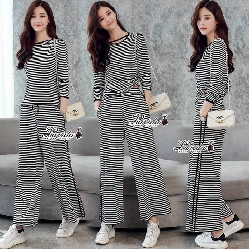 เสื้อผ้าเกาหลี พร้อมส่ง เสื้อกับกางเกง ทอลายขวาง