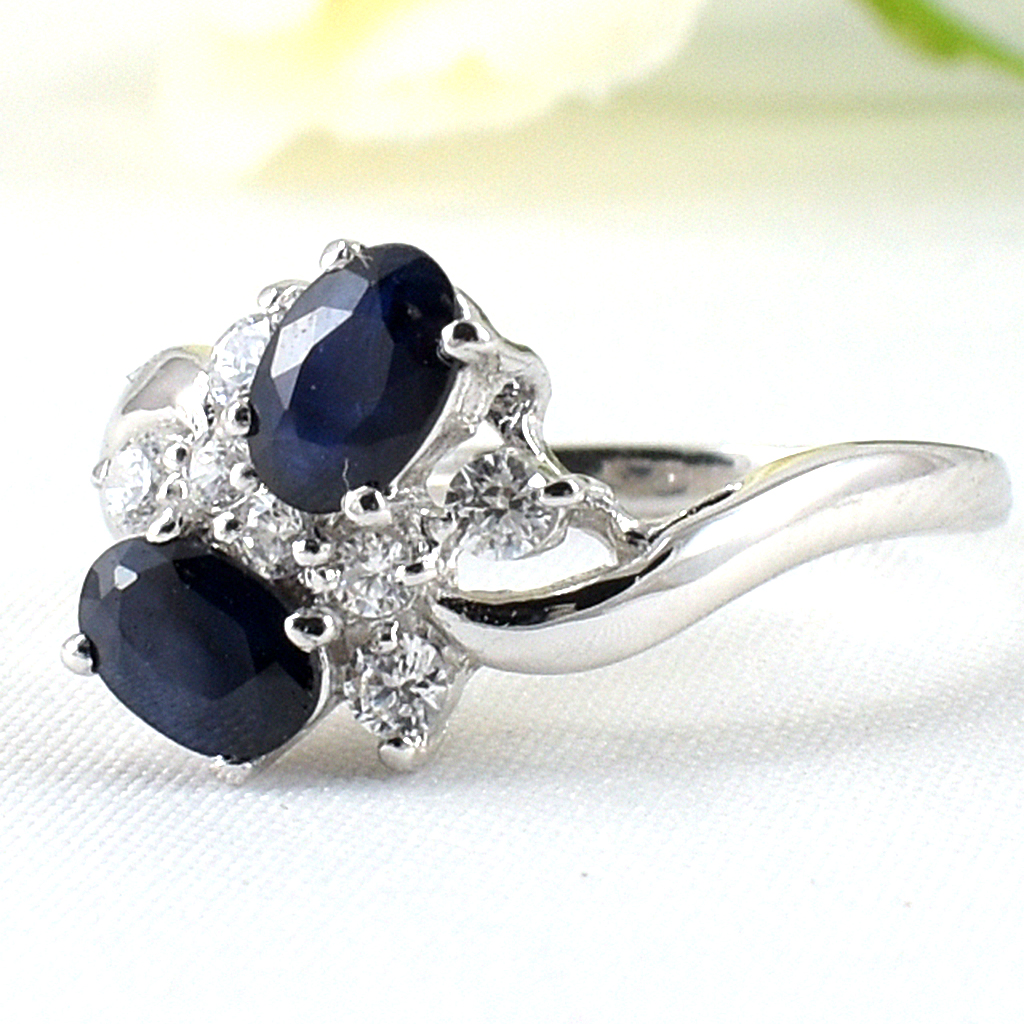 SKJewelryfactory แหวนไพลินแท้ แหวนพลอยคู่ ดีไซด์น่ารัก ER01016-BSA