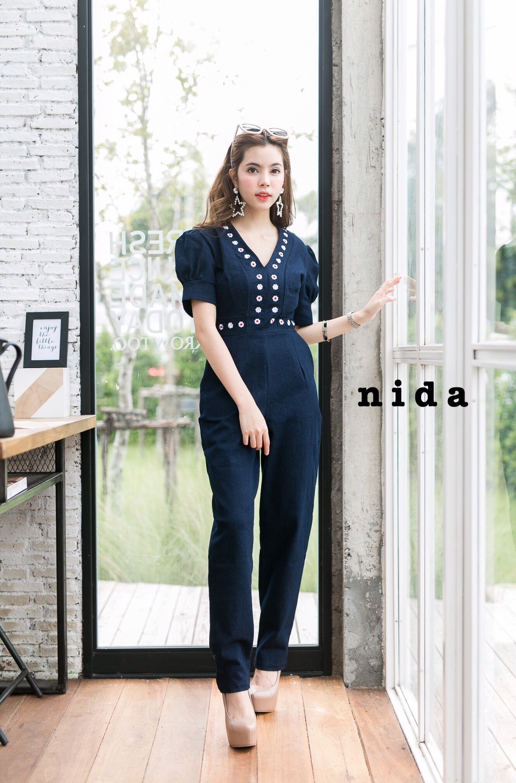 พร้อมส่ง เพลล์สูทขายาว คอวี แขนตุ้กตา