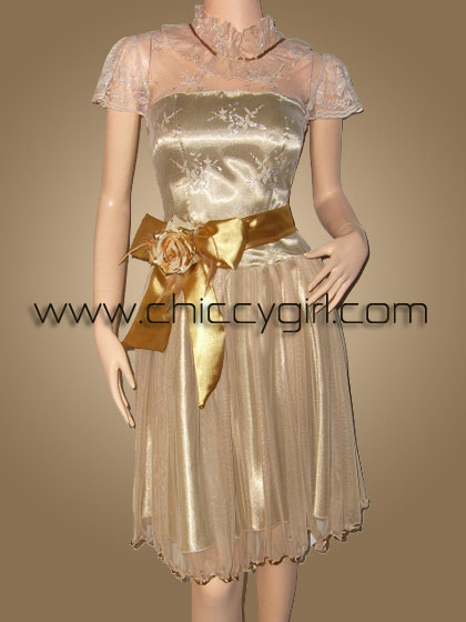 ชุดไปงานแต่งงานแนววนิดาสีเบจทอง ลูกไม้ลายใหม่ แขนสั้น คอแต่งระบาย กระโปรงแต่งชายย้วยด้วยแถบริบบิ้น แบบน่ารักหรูมาก