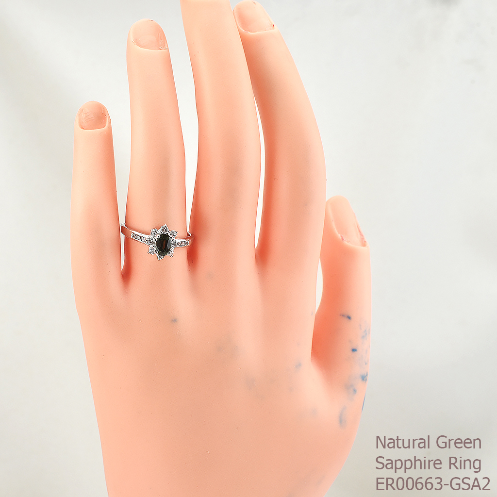 SKJewelryFactory แหวนพลอยแท้ พลอยจันทบุรี แหวนเงินแท้ 92.5% ฝังพลอยเขียวส่องแท้ ER00663-GSA2