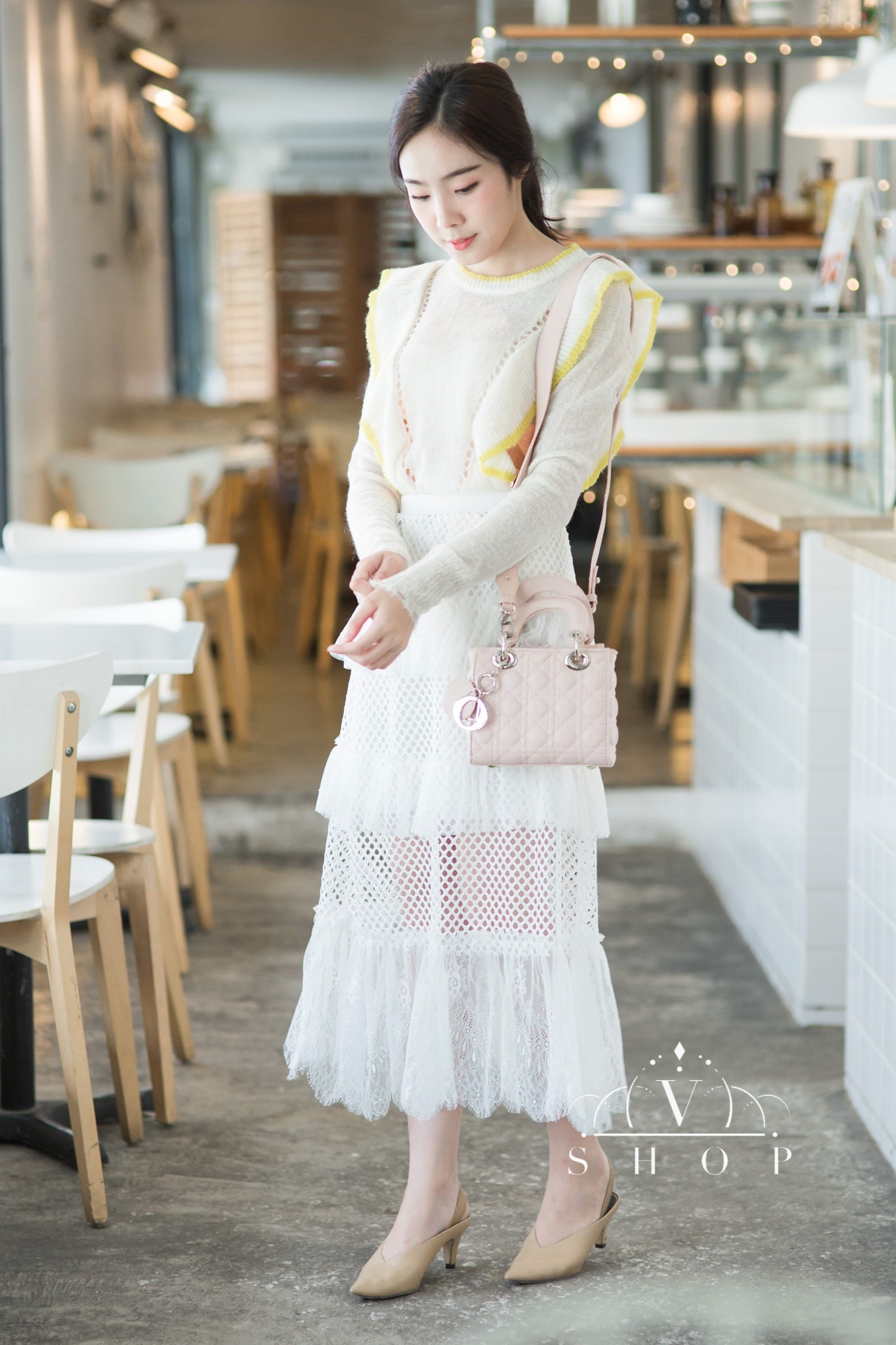 เสื้อผ้าเกาหลี พร้อมส่ง เสื้อไหมพรมกับกระโปรง