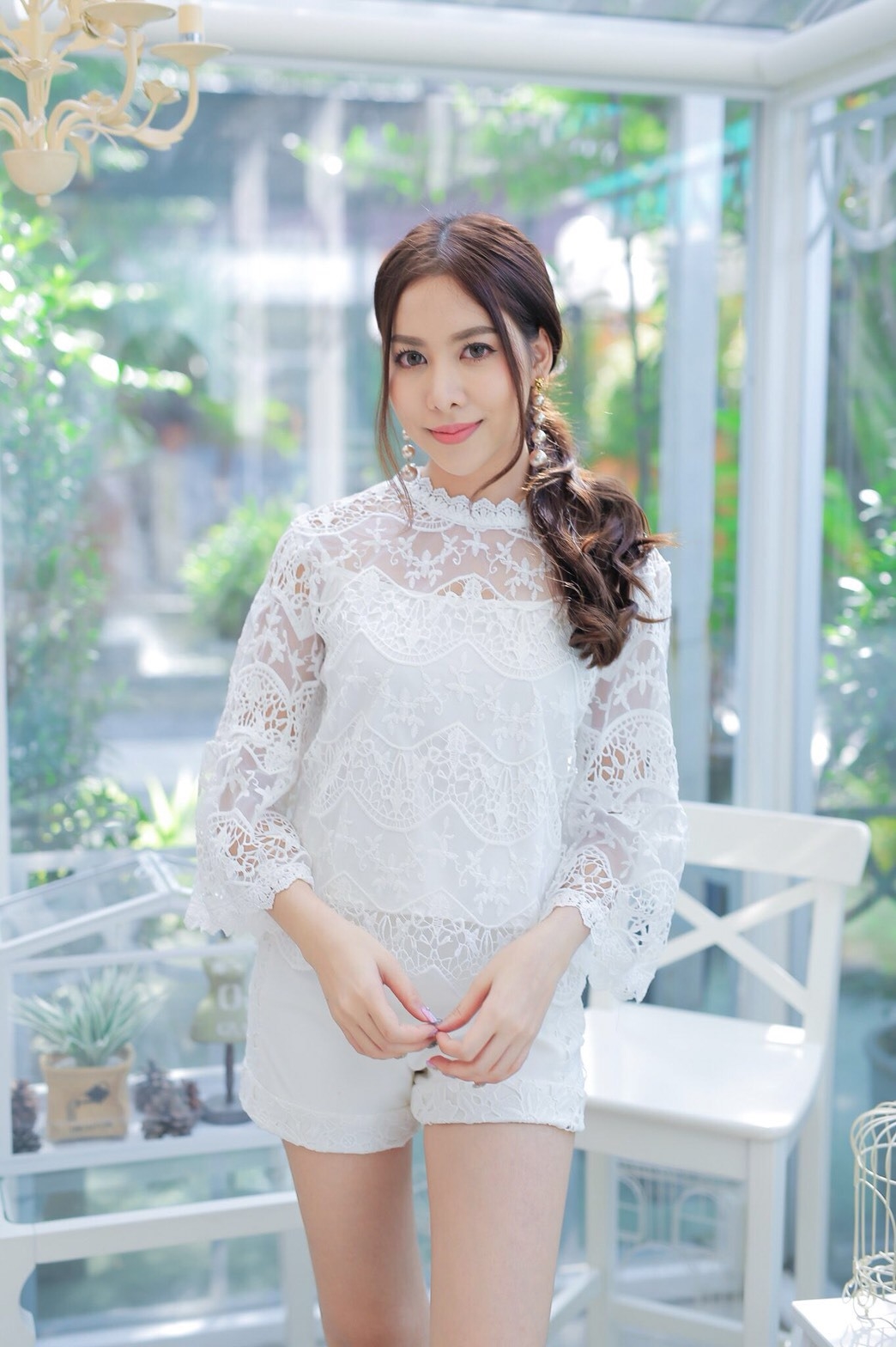 เสื้อเกาหลี พร้อมส่ง เสื้อลูกไม้คอปีน