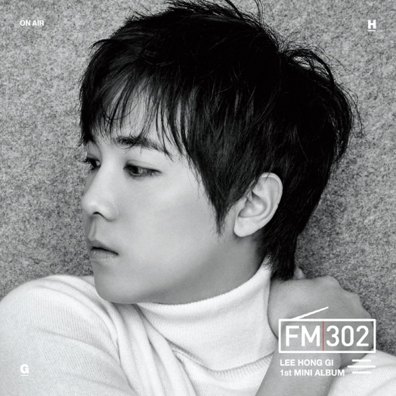 [Pre] Lee Hong Gi - 1st Mini Album - FM302 (Grey Cover.) +Poster