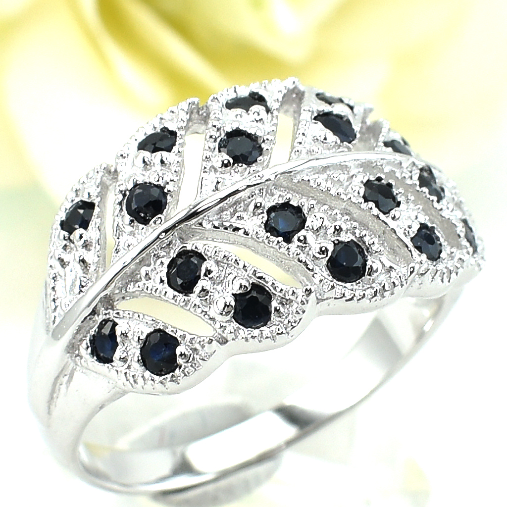 SKJewelryfactory แหวนใบไม้เงินแท้ 92.5% ฝังพลอยไพลินแท้ ER01072-BSA