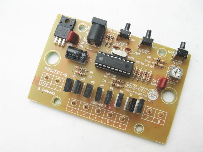 โครงงาน 8 (วงจรไฟวิ่งอัตโนมัติ 8 ช่อง 20 รูปแบบ)