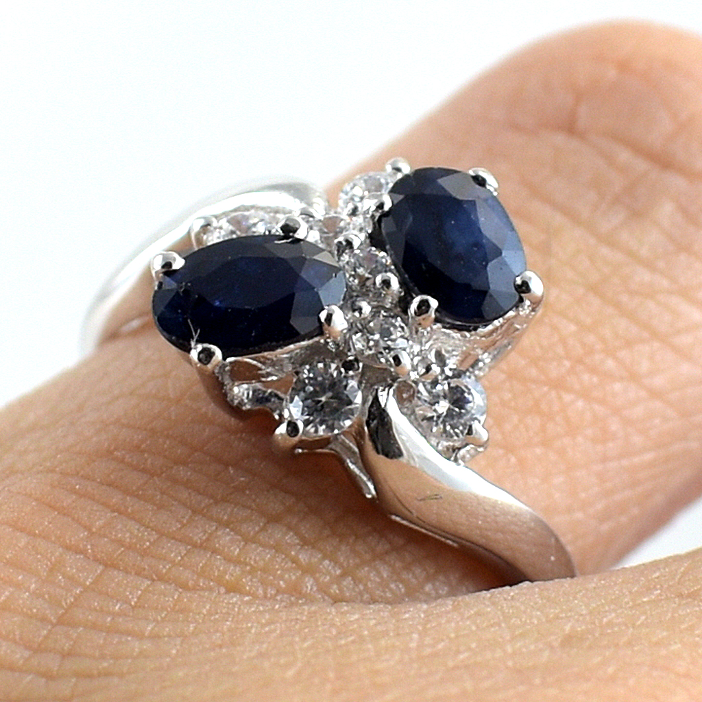 SKJewelryfactory แหวนไพลินแท้ แหวนพลอยคู่ ดีไซด์น่ารัก ER01016-BSA