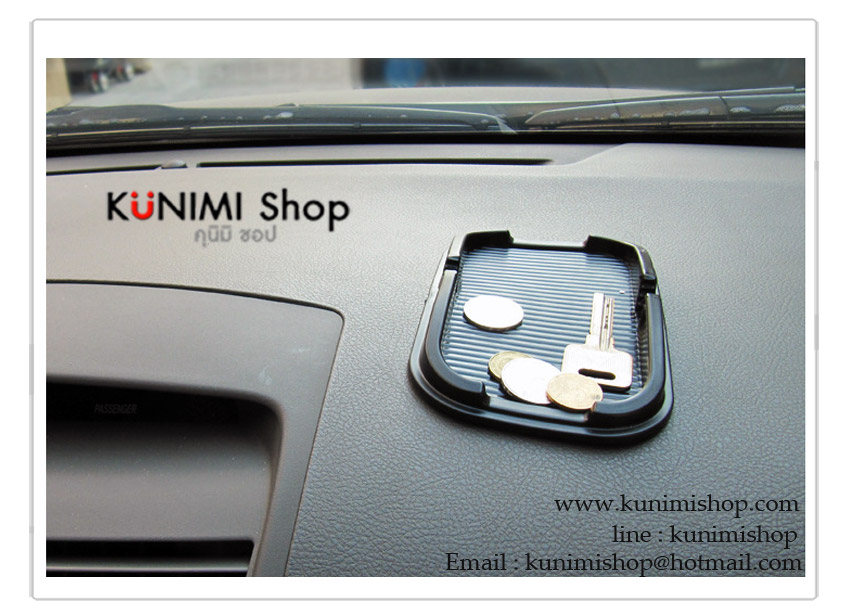 ที่วางโทรศัพท์มือถือ หรือใส่สิ่งของต่างๆ โดยสามารถวางโทรศัพท์ในแนวตั้ง และ แนวนอนได้ วัสดุทำจากยางซิลิโคน ยึดติดกับพื้นผิว โดยไม่ต้องเจาะ