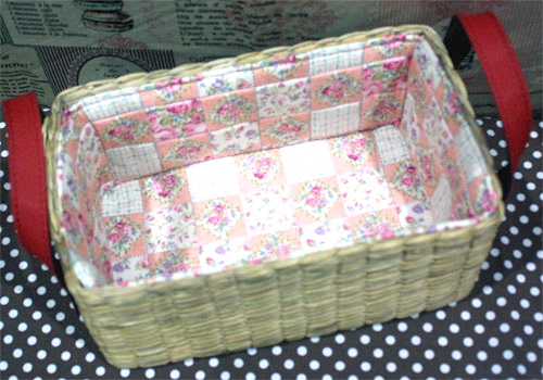 ชิ้นงานดิบ ผักตบชวา ทำ Decoupage งานเพนท์ ตระกร้าทรงผืนผ้าใหญ่หูหนัง บุผ้าวินเทจตีตาราง โทนสีส้ม