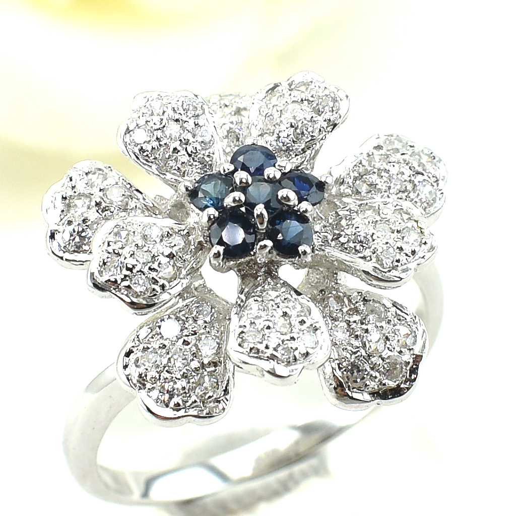 SKJewelryfactory แหวนดอกไม้ ไพลินแท้ ดีไซน์แปลกใหม่ สวยเก๋ ER01039-BSA