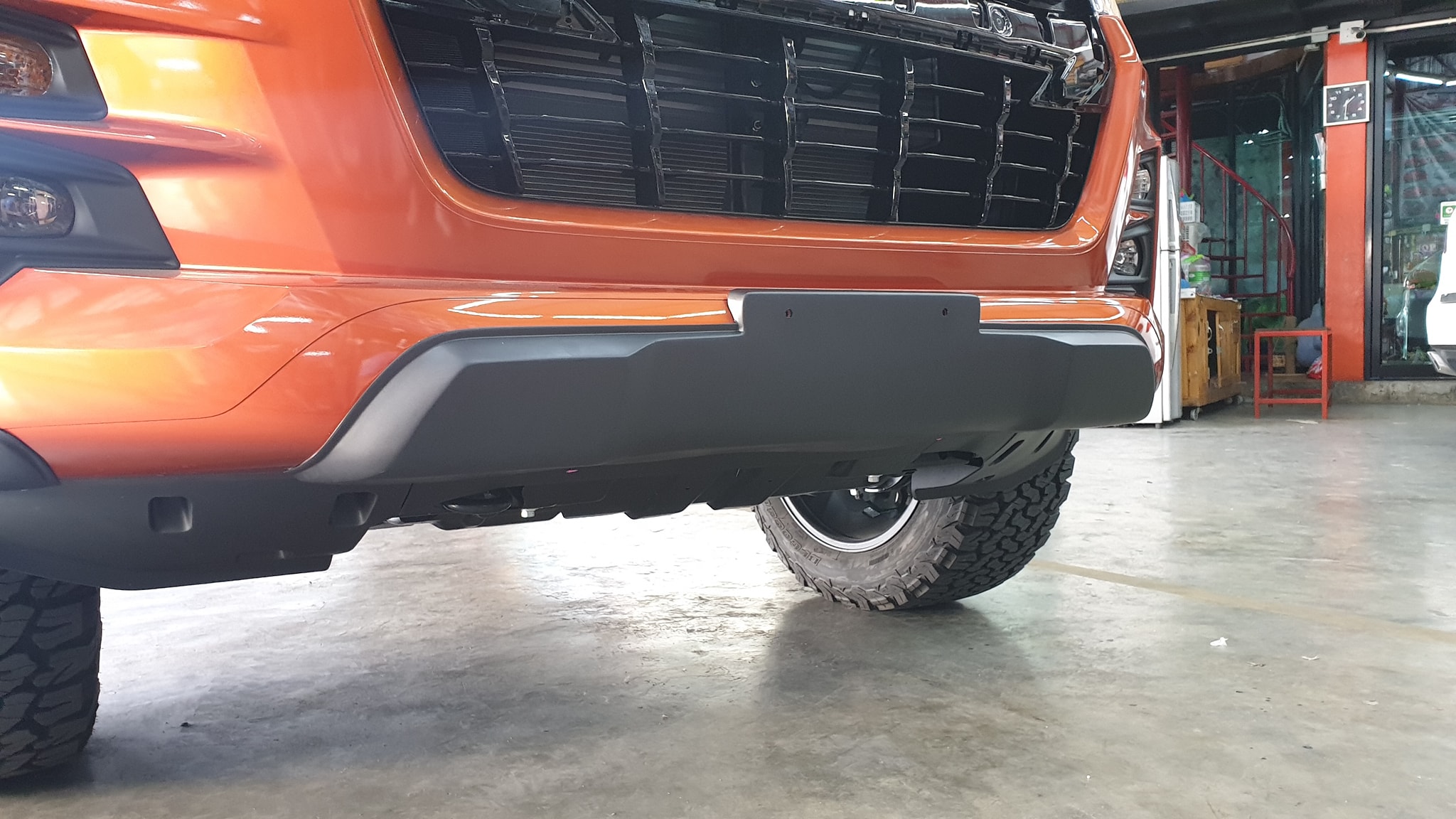 D-max2020 กันแคร้งหน้าดำด้าน