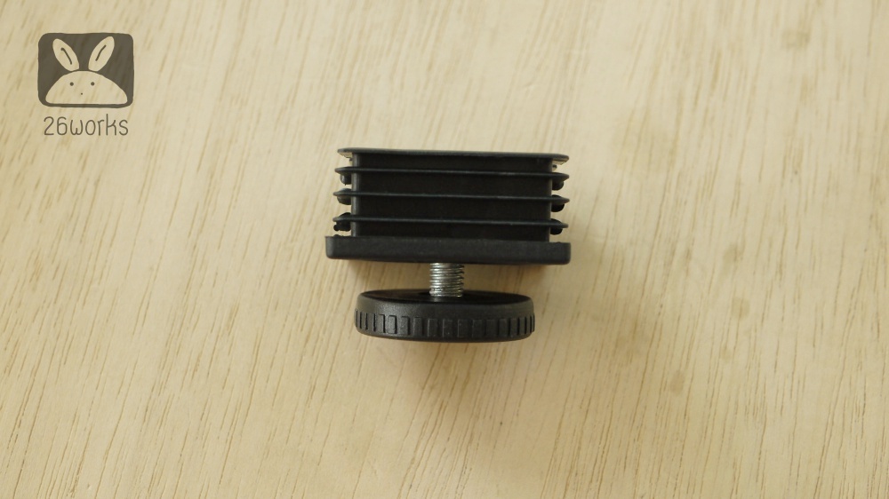 ขาพลาสติกใส่เหล็กกล่อง 2 x 2 นิ้ว สวมใน