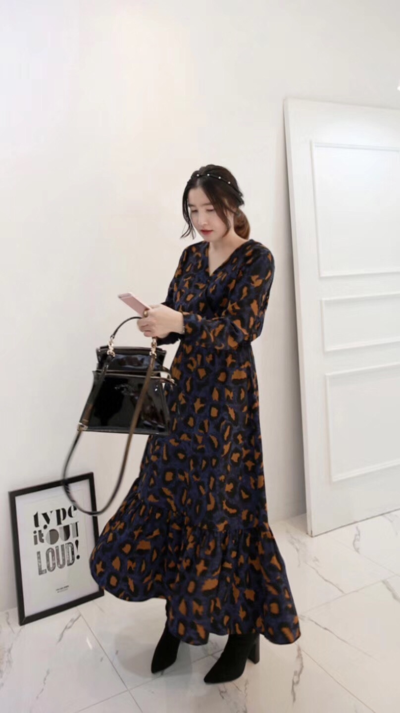 ชุดเดรสเกาหลี พร้อมส่ง เดรสยาว จั๊มเอว ลายเสือ