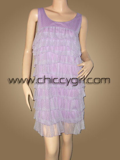 ชุดราตรีสีม่วง ลายจุด ต่อระบายหลายชั้น แบบน่ารักมาก ช่วยพรางหน้าท้อง คนท้องก็ใส่ได้