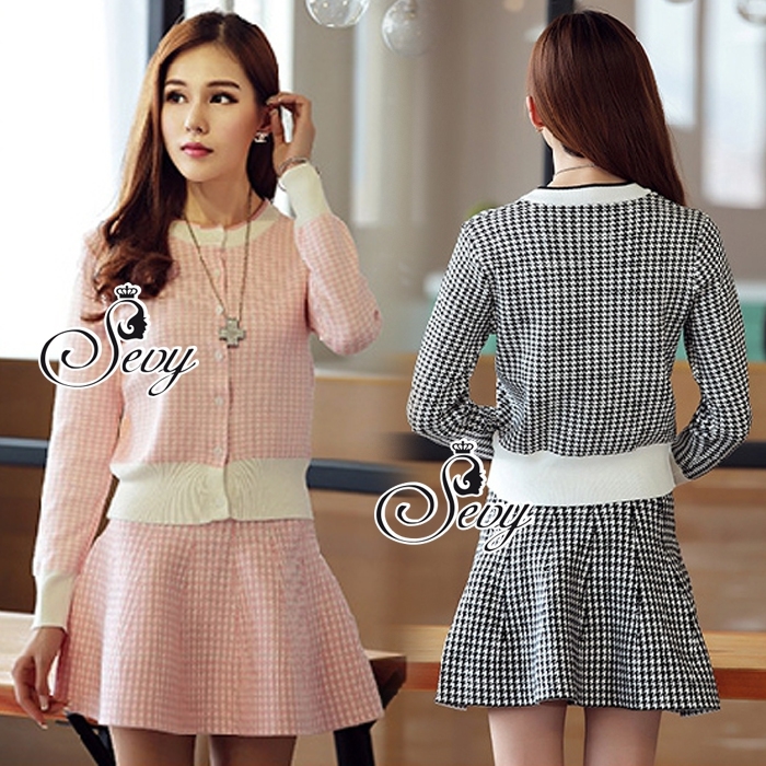 พร้อมส่ง เสื้อคลุมไหมพรมแขนยาว มาเข้าเซทกับกระโปรงสั้น