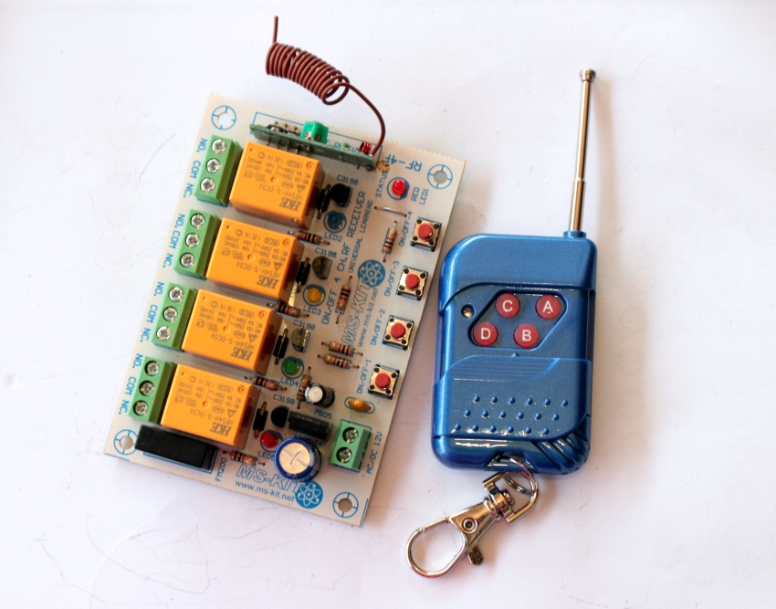 RF -4F รีโมท คอนโทรล 4 ช่อง ใช้ไฟ AC-DC