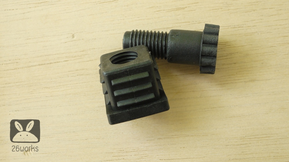 ขาพลาสติกใส่แสตนเลสกล่อง 30 x 30 mm ไซด์พิเศษ