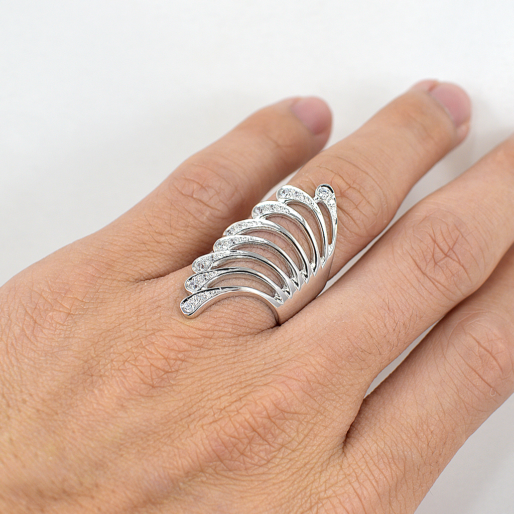 SKJewelryFactory แหวนปีกนก ดีไซน์เก๋มาก เพชร12 ตัง ER01920-WCZ